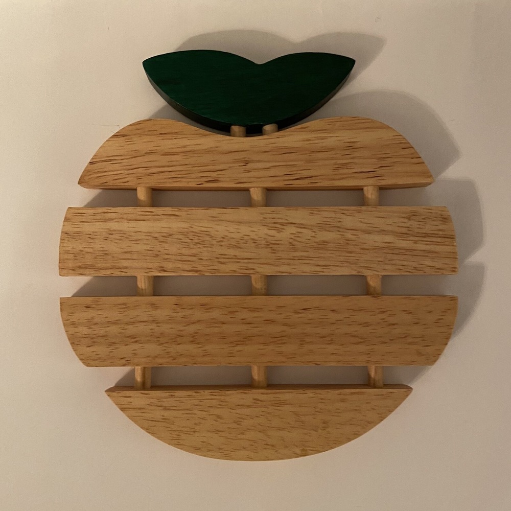 Slatted Doweled Apple Shaped Wooden Trivet Hot Pad Green Leaf EUC‎